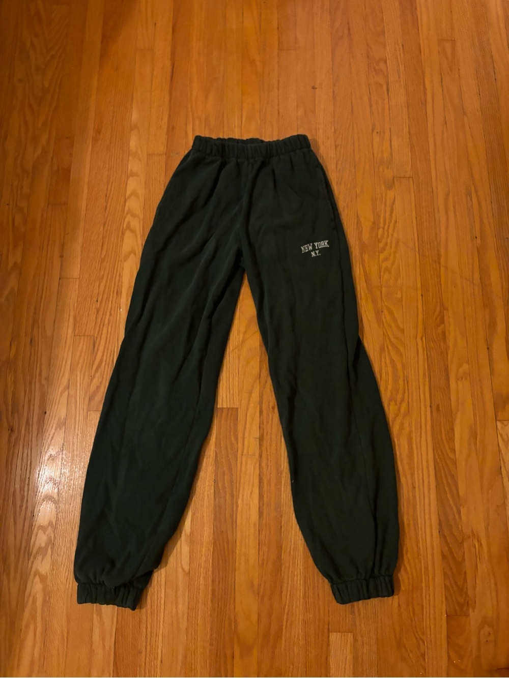 Brandy Melville Dark Green Jogger Sweatpants with 'New York' Logo